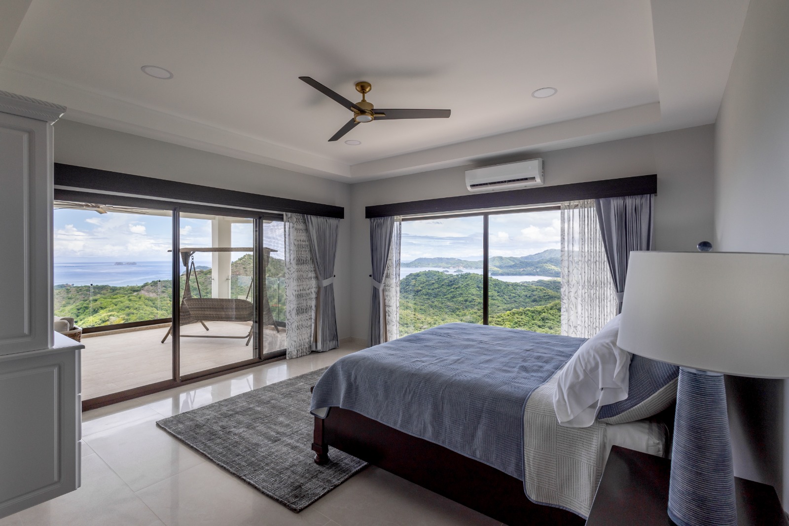 casa-bella-costa-rica-oceanview-estate-bedroom-1