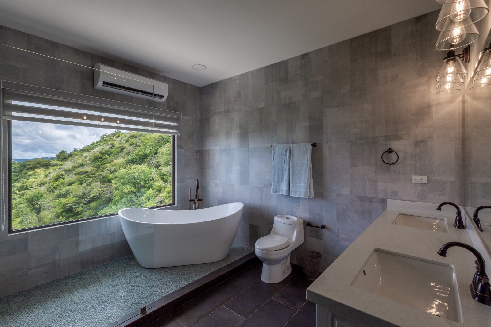 casa-bella-costa-rica-oceanview-estate-bathroom-1