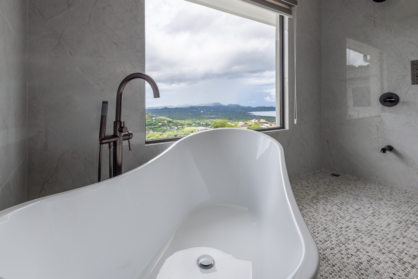 casa-bella-costa-rica-oceanview-estate-bathroom-2